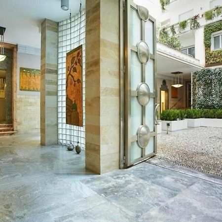 Palazzo Beltrade By Halldis Milan Exterior photo