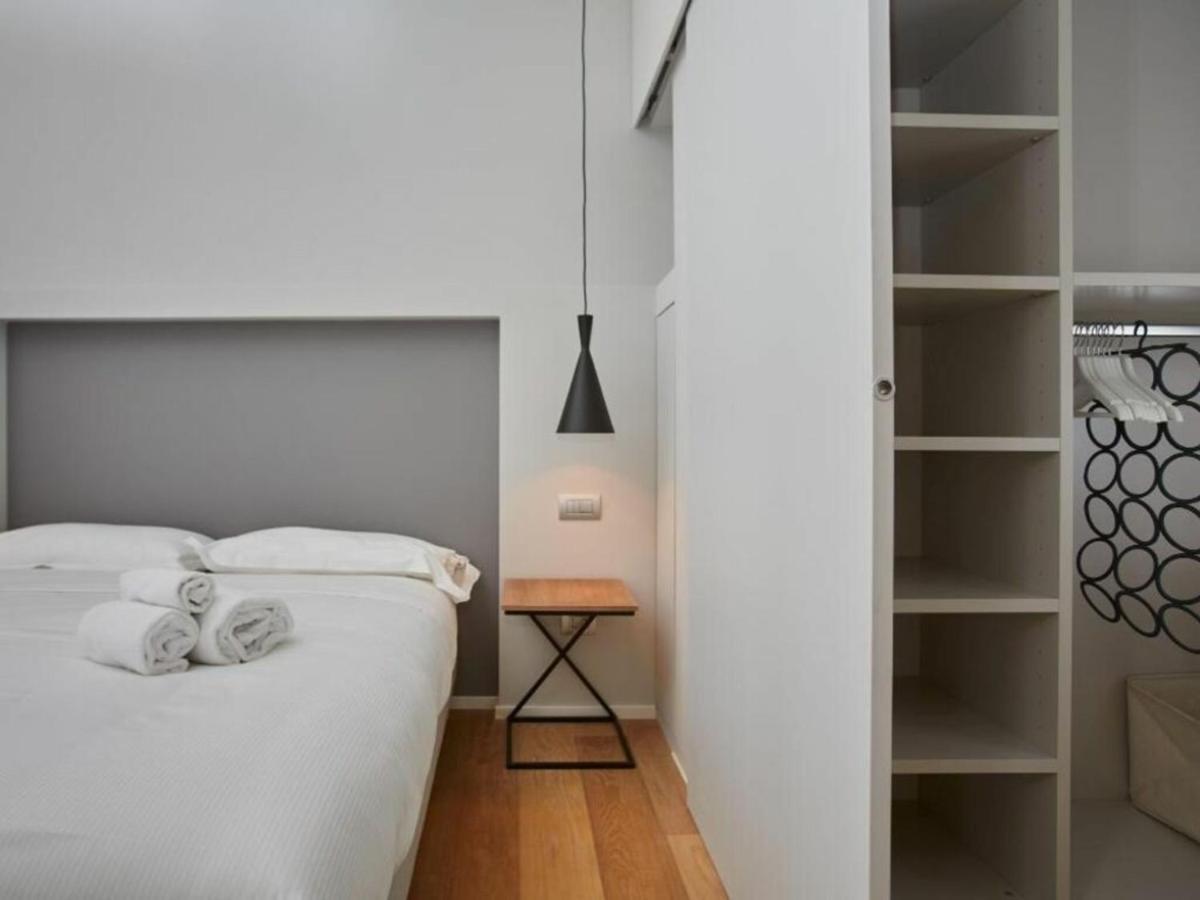 Palazzo Beltrade By Halldis Milan Exterior photo